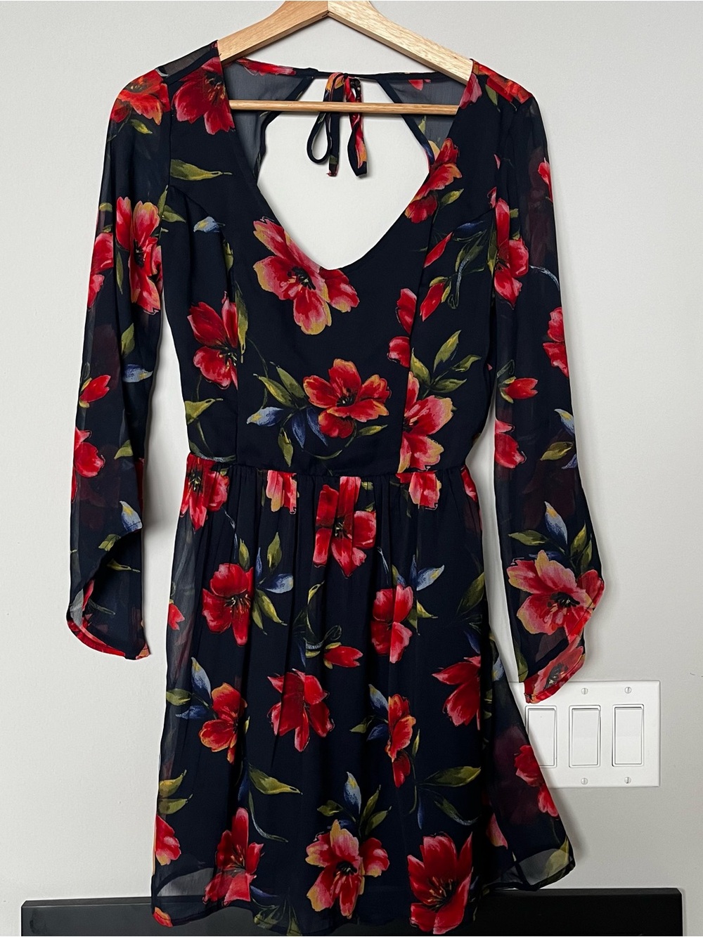 Hollister Women’s Open Back Summer Dress